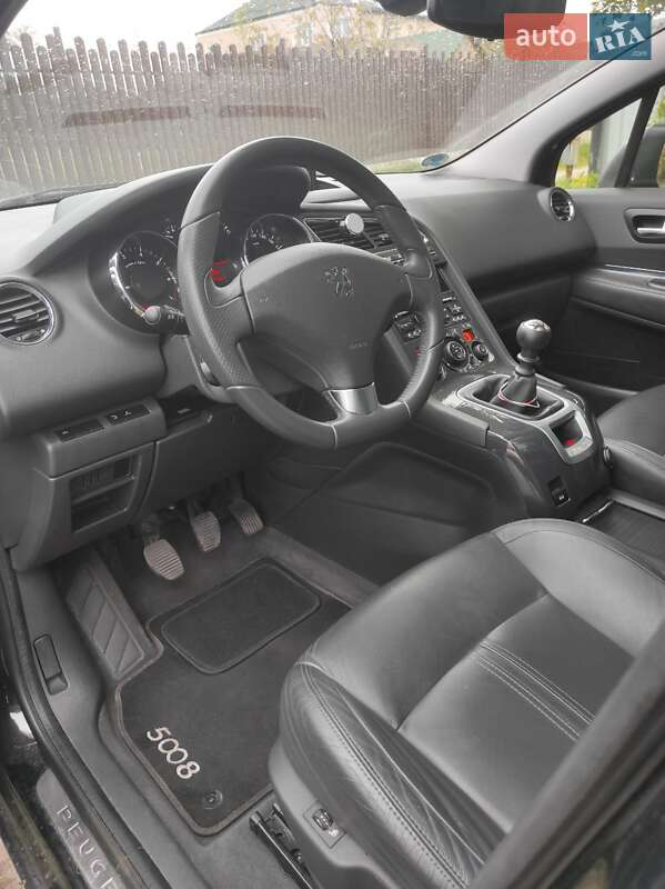 Мікровен Peugeot 5008 2010 в Львові