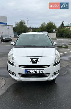 Мікровен Peugeot 5008 2011 в 