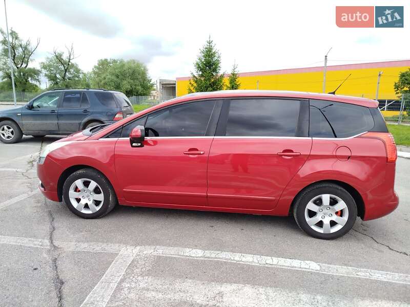 Мікровен Peugeot 5008 2009 в Чернівцях
