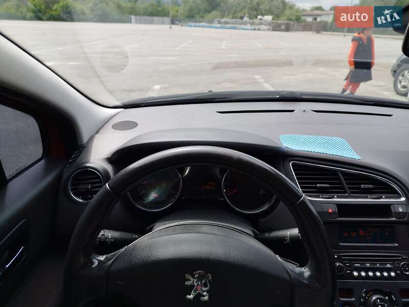 Мікровен Peugeot 5008 2009 в Чернівцях