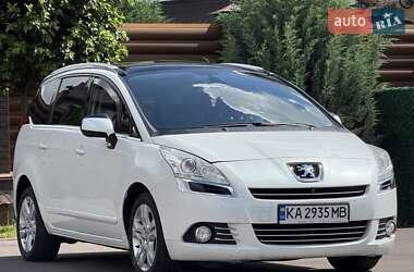 Микровэн Peugeot 5008 2010 в 