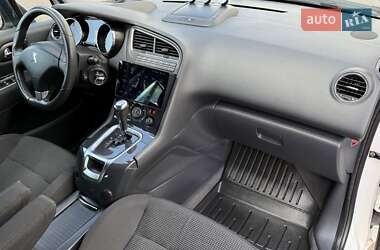 Микровэн Peugeot 5008 2010 в 