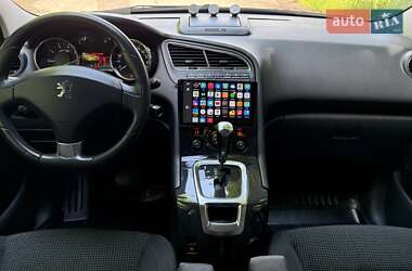 Микровэн Peugeot 5008 2010 в 