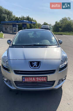 Мікровен Peugeot 5008 2011 в 