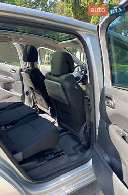 Мікровен Peugeot 5008 2011 в 