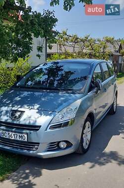 Мікровен Peugeot 5008 2009 в Стрию