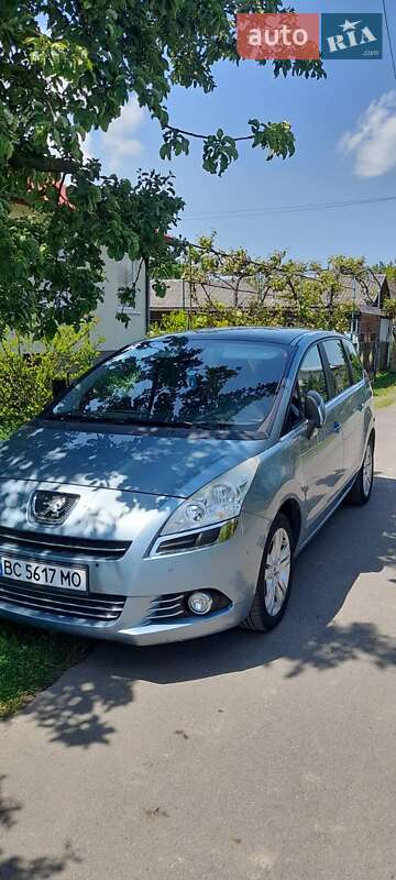 Мікровен Peugeot 5008 2009 в Стрию