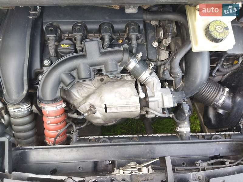 Микровэн Peugeot 5008 2009 в Дубно