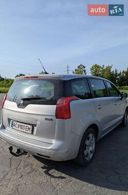 Микровэн Peugeot 5008 2014 в 