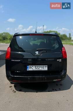 Микровэн Peugeot 5008 2013 в 