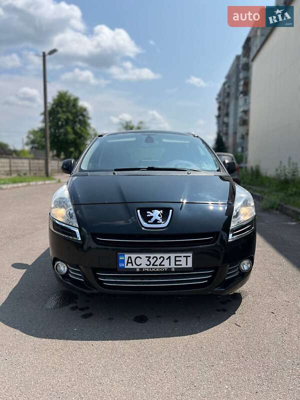 Мікровен Peugeot 5008 2013 в Шептицькому