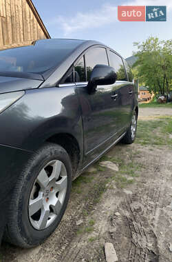 Мікровен Peugeot 5008 2010 в Дрогобичі