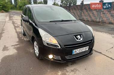 Микровэн Peugeot 5008 2011 в 