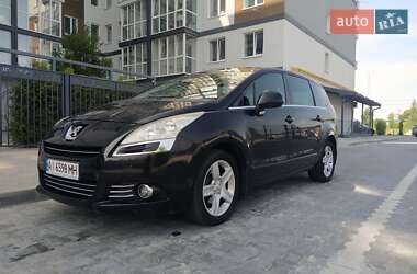 Микровэн Peugeot 5008 2011 в Буче