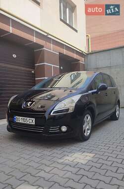 Peugeot 5008 2011 Peugeot 5008 2011
