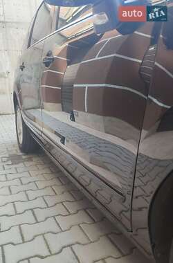 Микровэн Peugeot 5008 2011 в 