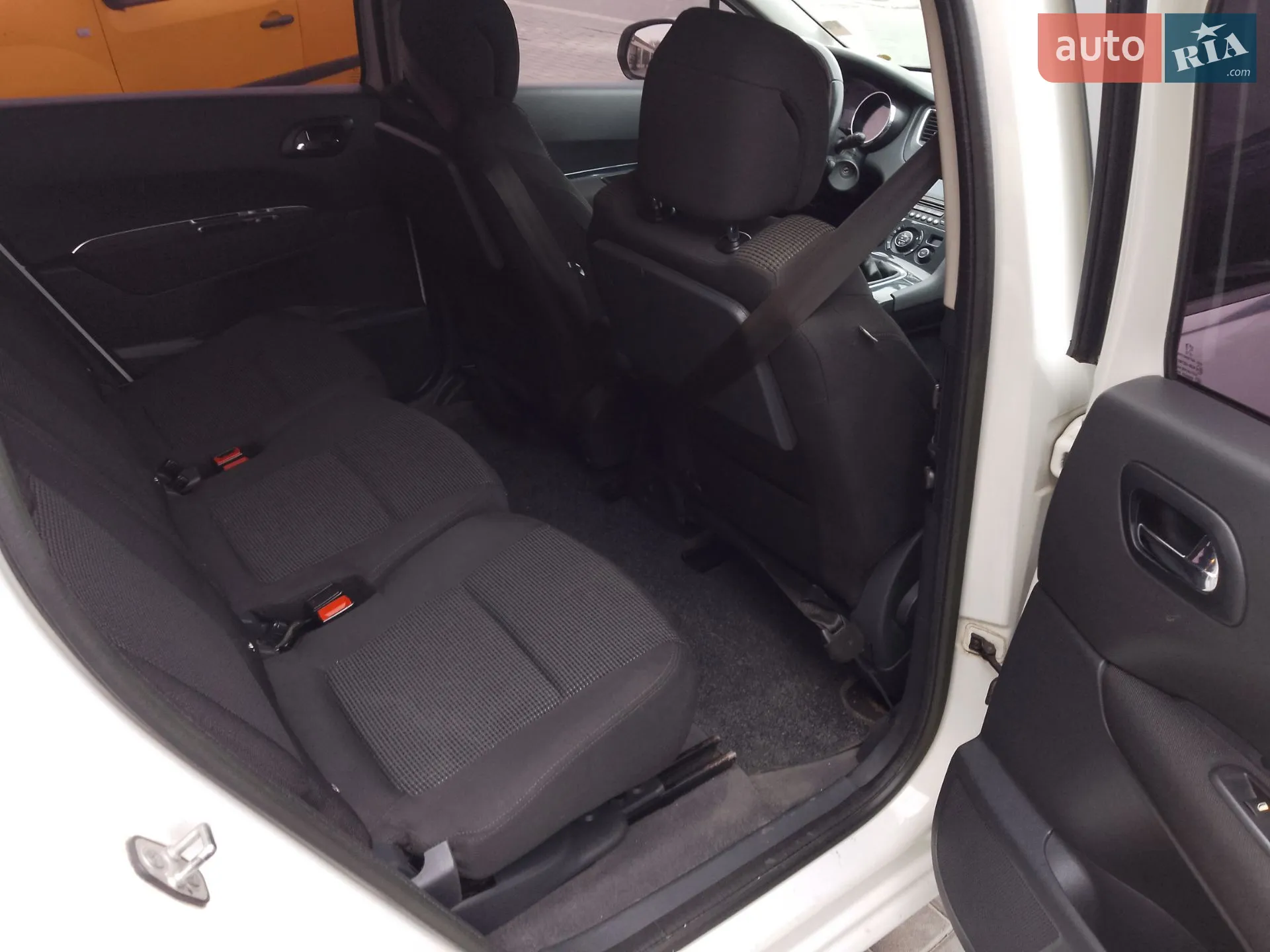 2011 Peugeot 5008 - мініатюра 20
