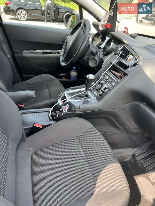 Мікровен Peugeot 5008 2016 в Львові