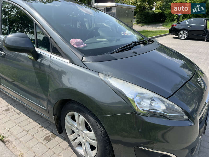 Peugeot 5008 2016