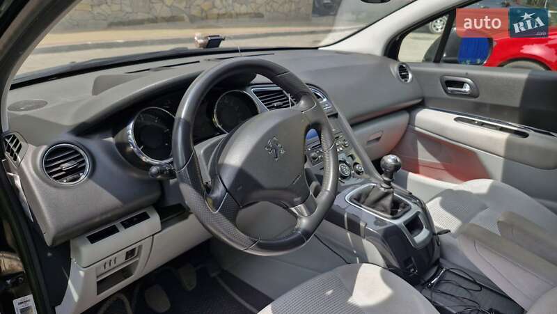 Мікровен Peugeot 5008 2011 в Луцьку