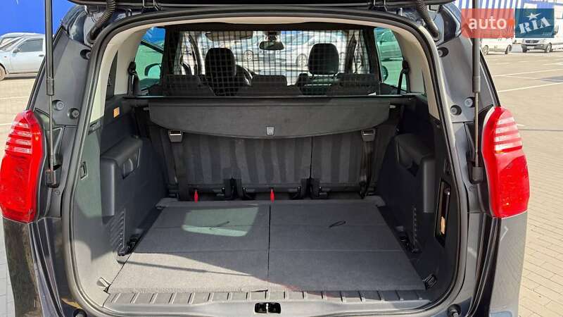 Микровэн Peugeot 5008 2013 в Виннице