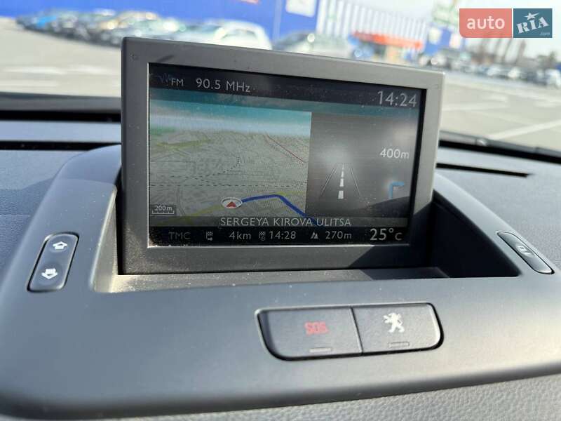 Микровэн Peugeot 5008 2013 в Виннице