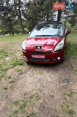 Микровэн Peugeot 5008 2010 в 