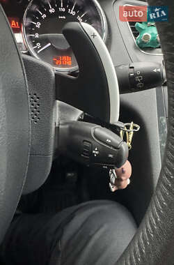 Микровэн Peugeot 5008 2010 в 
