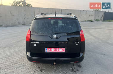 Микровэн Peugeot 5008 2011 в 