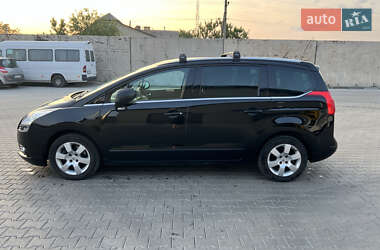 Микровэн Peugeot 5008 2011 в 