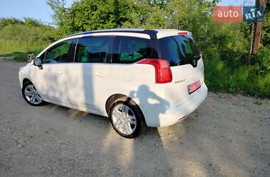 Микровэн Peugeot 5008 2013 в 