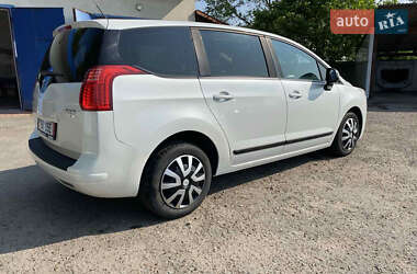 Микровэн Peugeot 5008 2013 в 