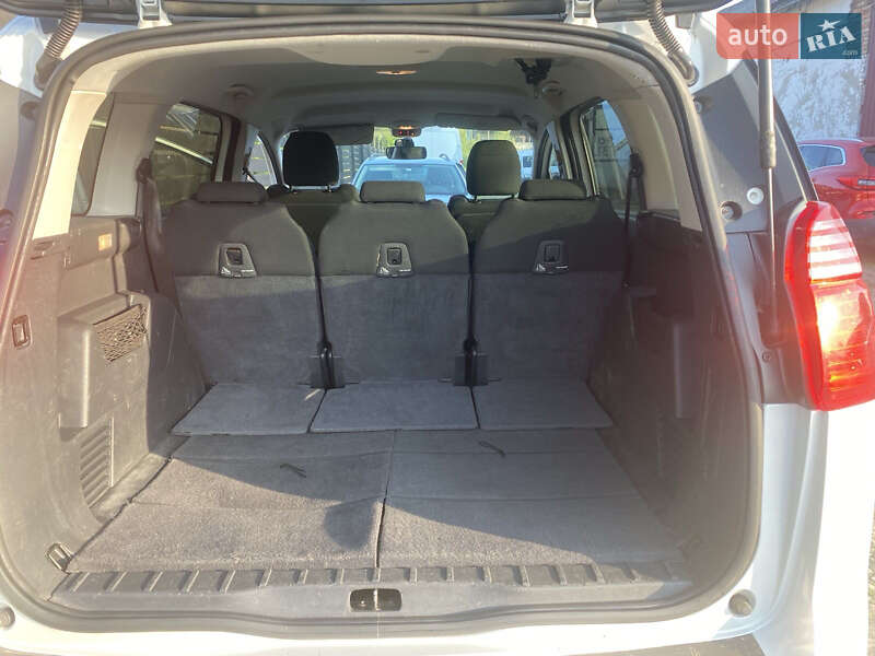 Микровэн Peugeot 5008 2013 в Калуше