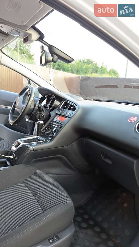 Мікровен Peugeot 5008 2010 в Львові