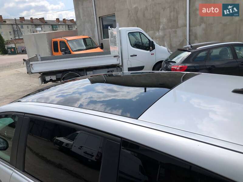 Мікровен Peugeot 5008 2011 в Ковелі