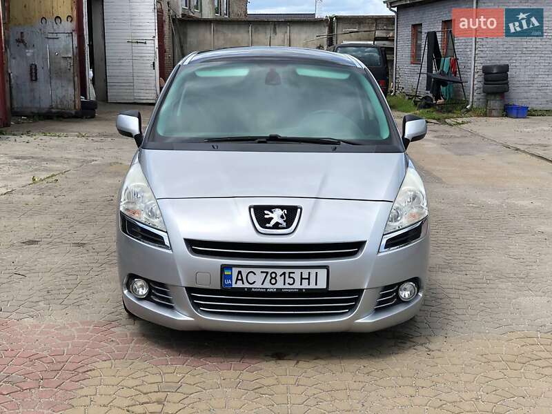Мікровен Peugeot 5008 2011 в Ковелі