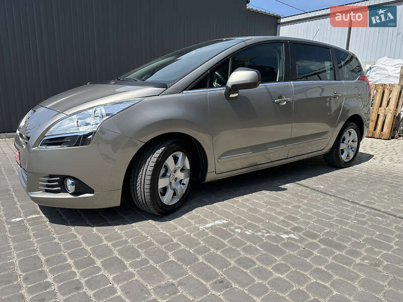 Мікровен Peugeot 5008 2012 в Львові