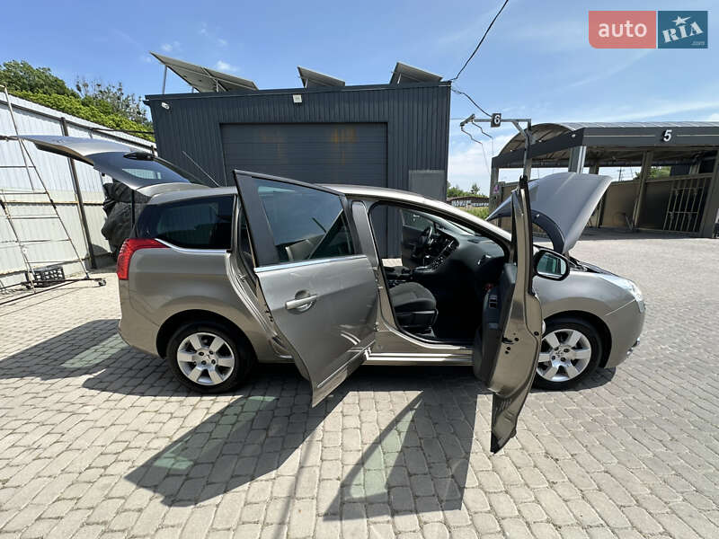 Мікровен Peugeot 5008 2012 в Львові