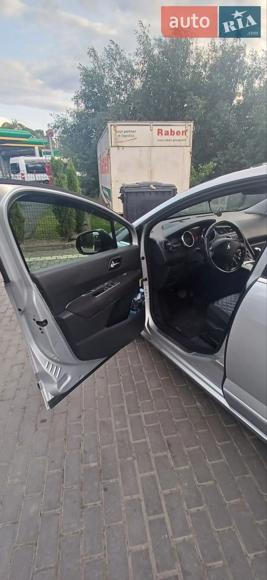 2011 Peugeot 5008 - мініатюра 16
