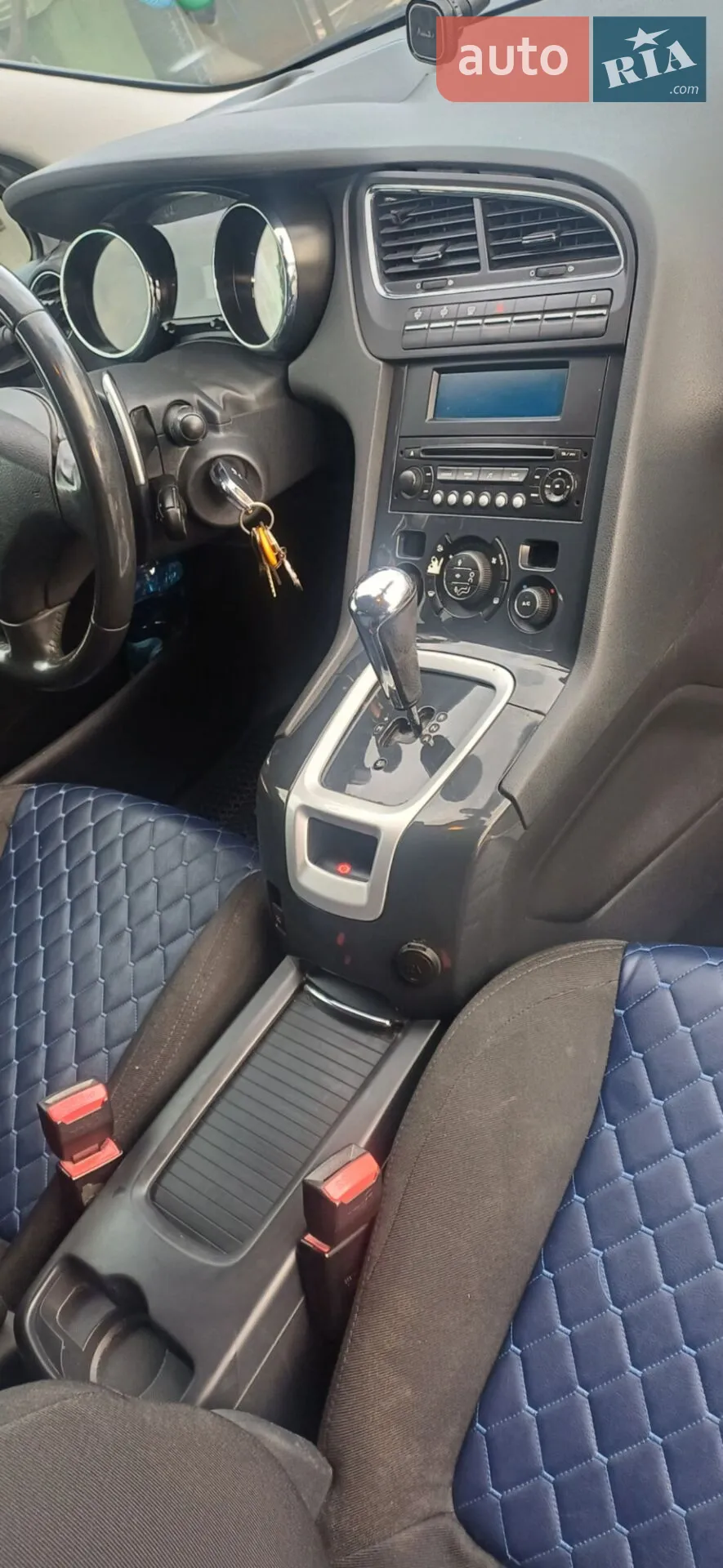 2011 Peugeot 5008 - мініатюра 12