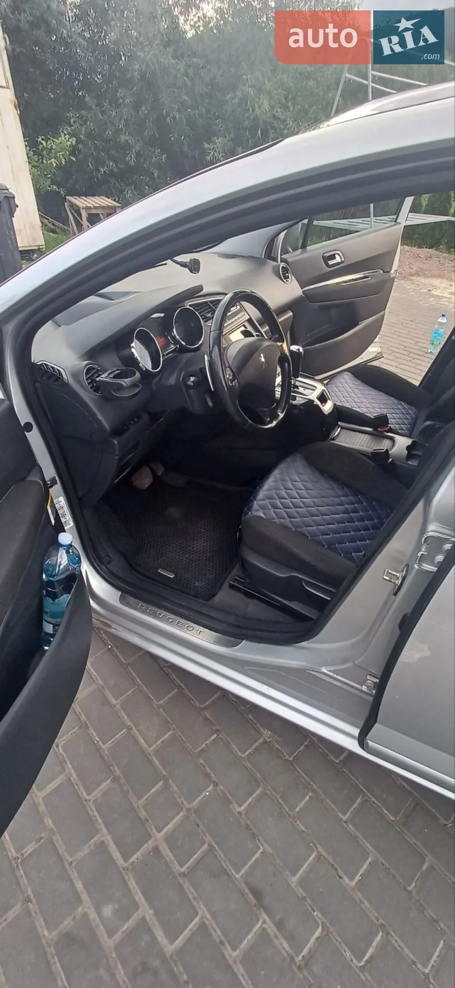 2011 Peugeot 5008 - мініатюра 17