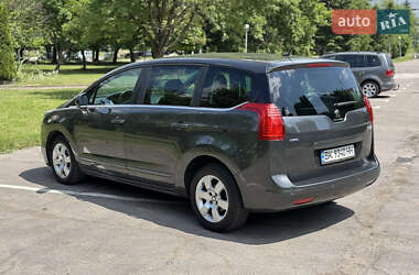 Мікровен Peugeot 5008 2015 в 