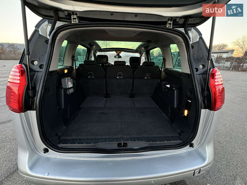 Микровэн Peugeot 5008 2010 в Черновцах фото 7 Микровэн Peugeot 5008 2010 в Черновцах