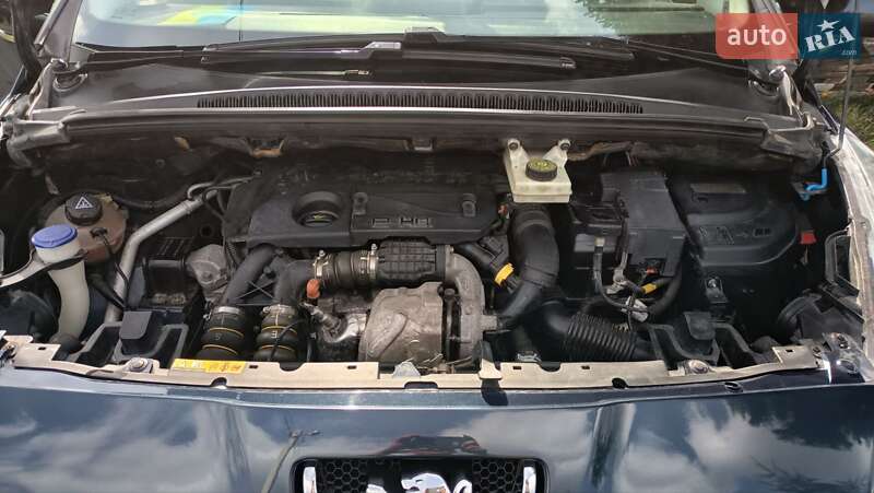 Мікровен Peugeot 5008 2013 в Тернополі