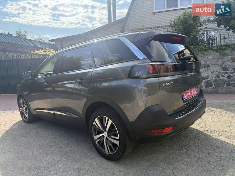 Позашляховик / Кросовер Peugeot 5008 2020 в Запоріжжі