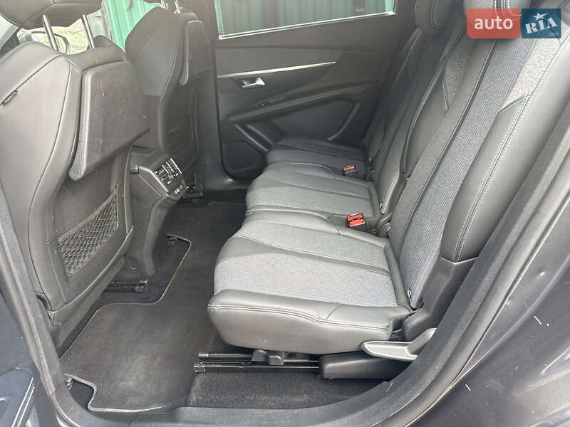 Позашляховик / Кросовер Peugeot 5008 2020 в Запоріжжі
