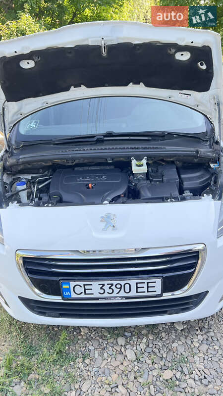 Микровэн Peugeot 5008 2015 в Черновцах