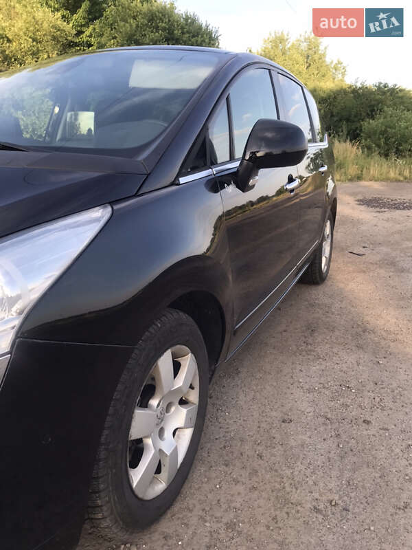 Мікровен Peugeot 5008 2011 в Кам'янці-Бузькій