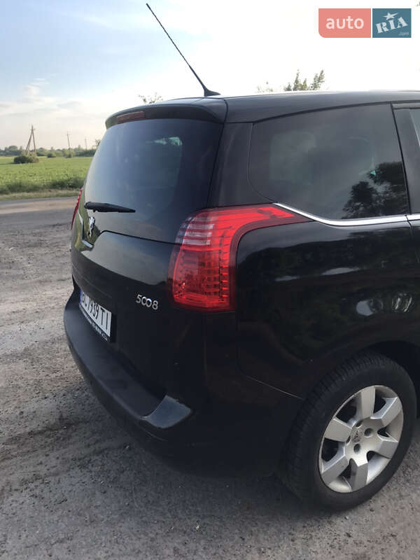 Мікровен Peugeot 5008 2011 в Кам'янці-Бузькій