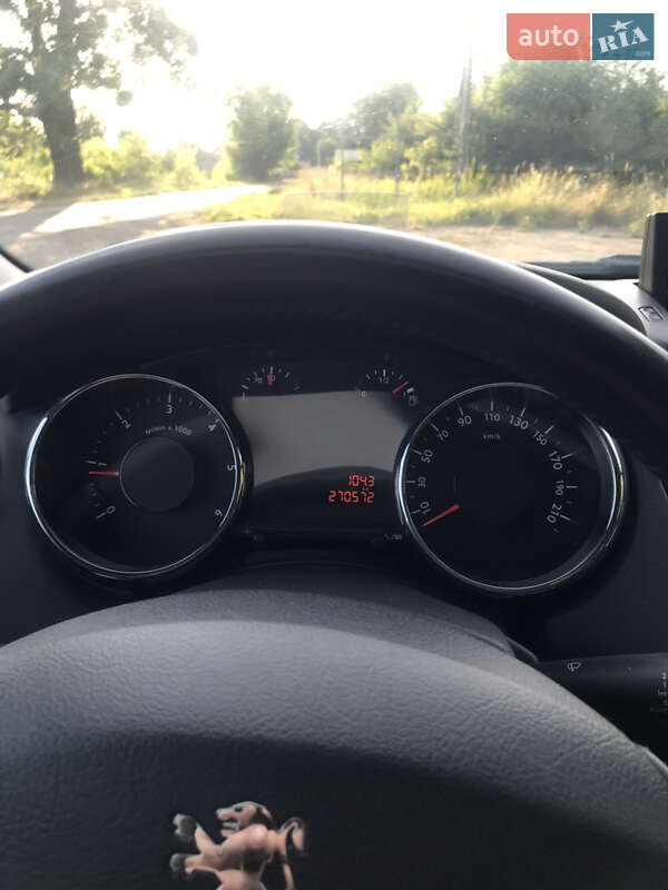 Мікровен Peugeot 5008 2011 в Кам'янці-Бузькій